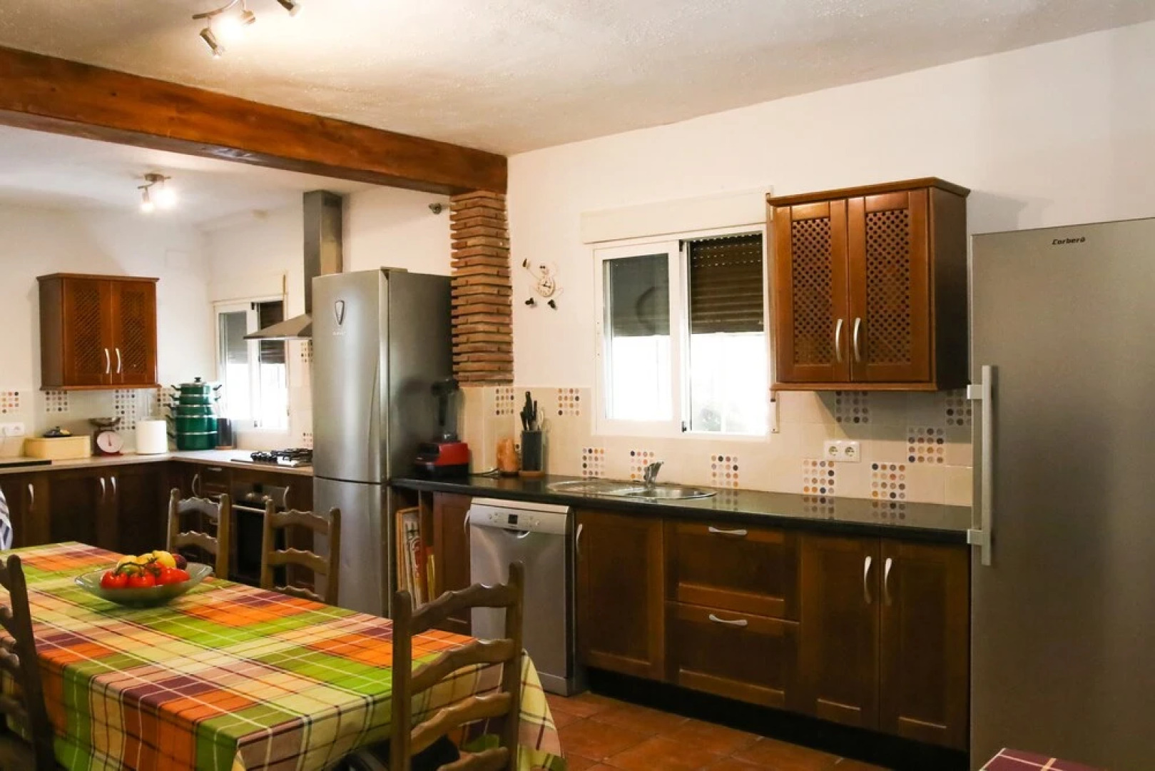 Beautiful 13 bed Villa, Private Pool, Large Garden