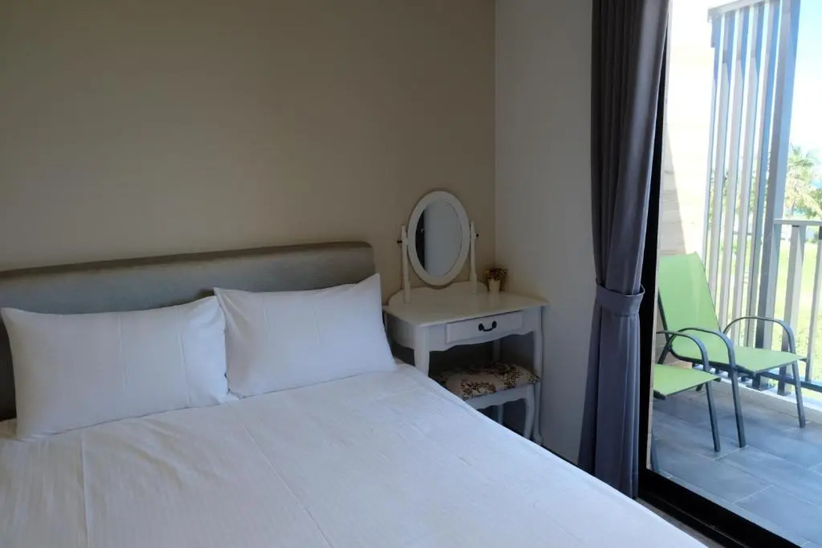 Moonlit Seaview Homestay