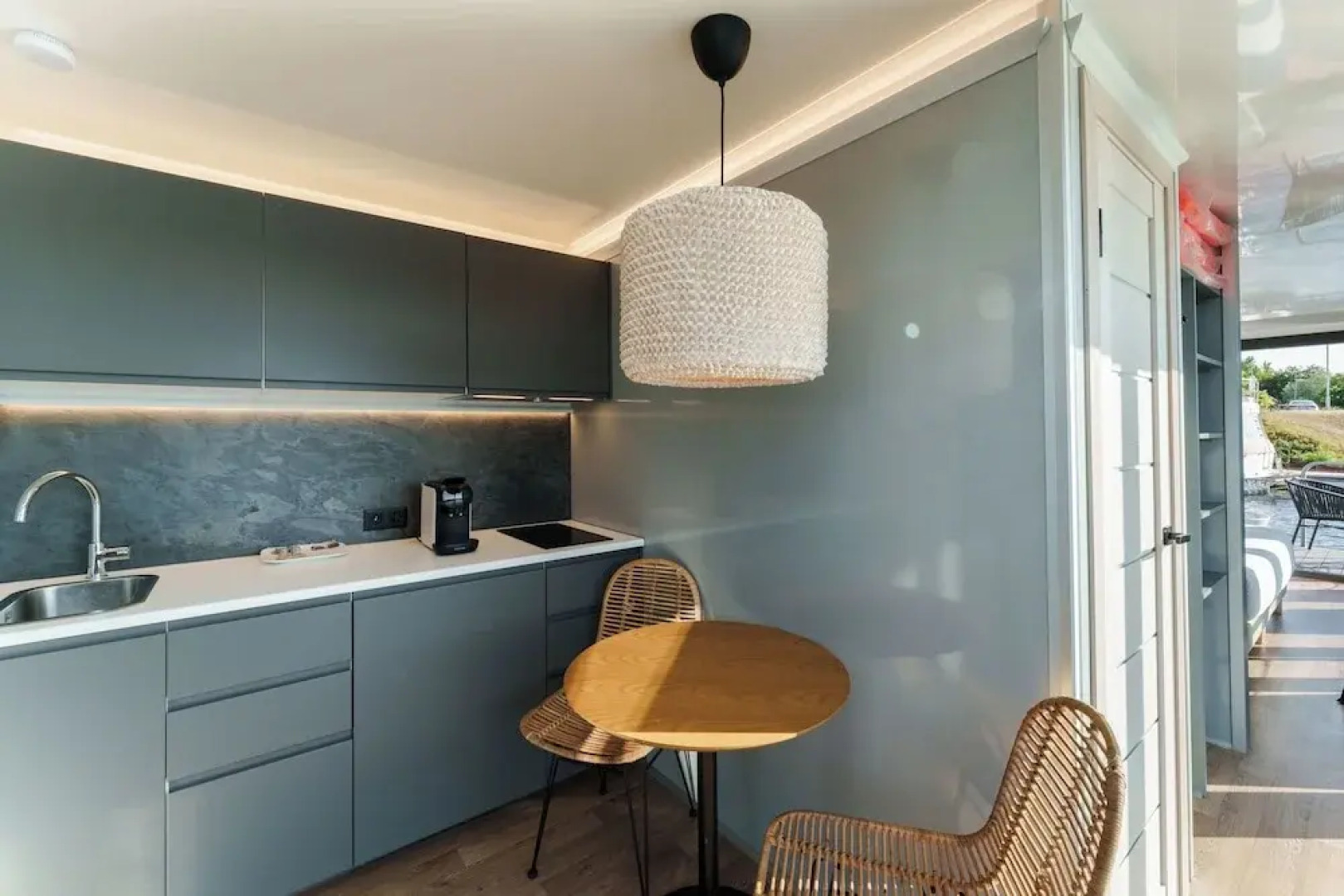 L'Escale Royale Port Ilon Seine Giverny