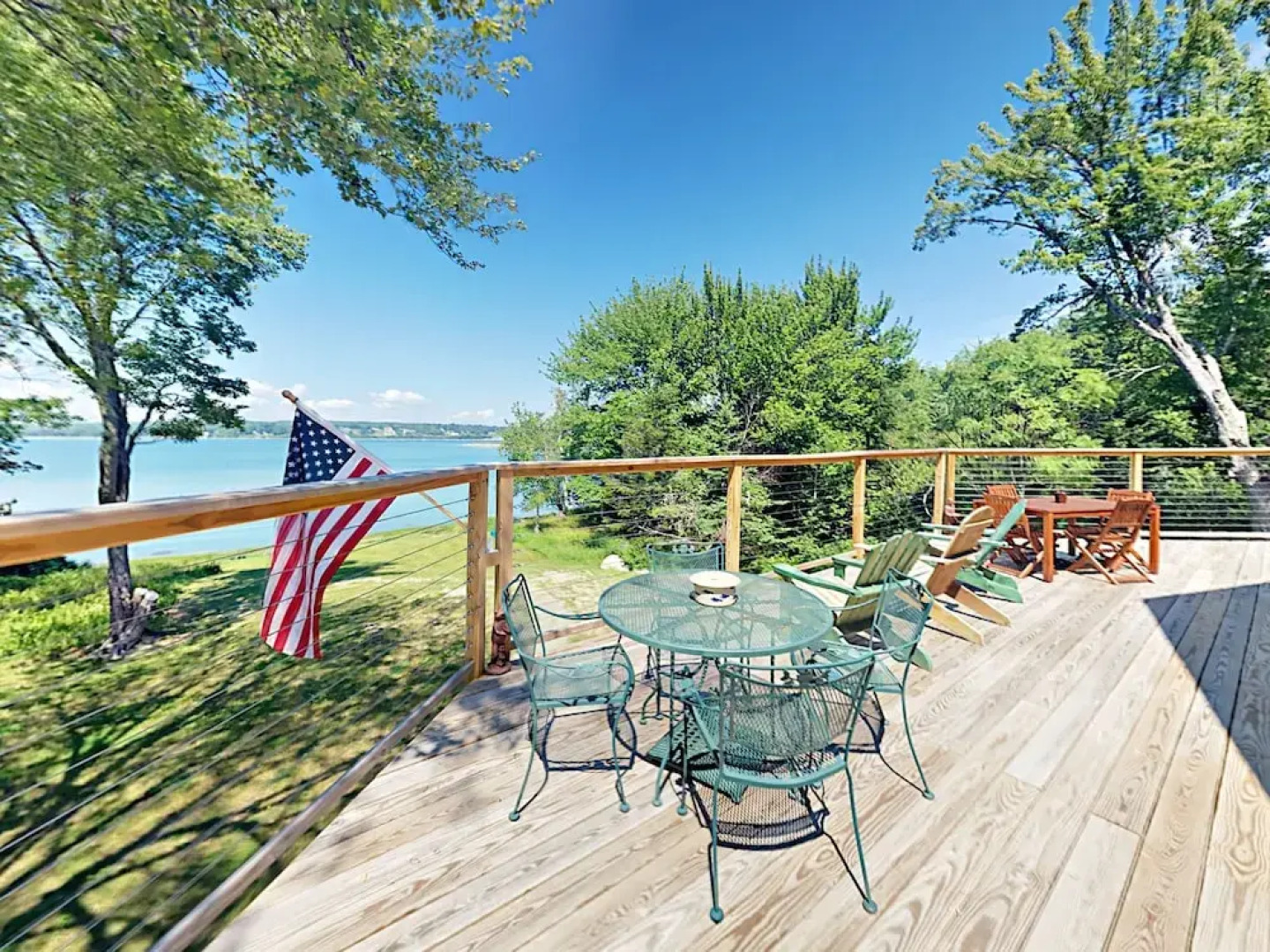 24 Meadow Point Rd Cottage 3 Bedrooms 2.5 Bathrooms Cottage