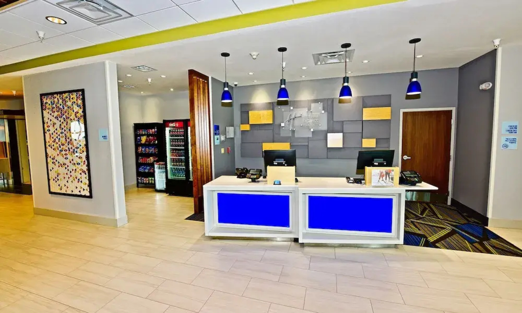 Holiday Inn Express & Suites Perryville I-55