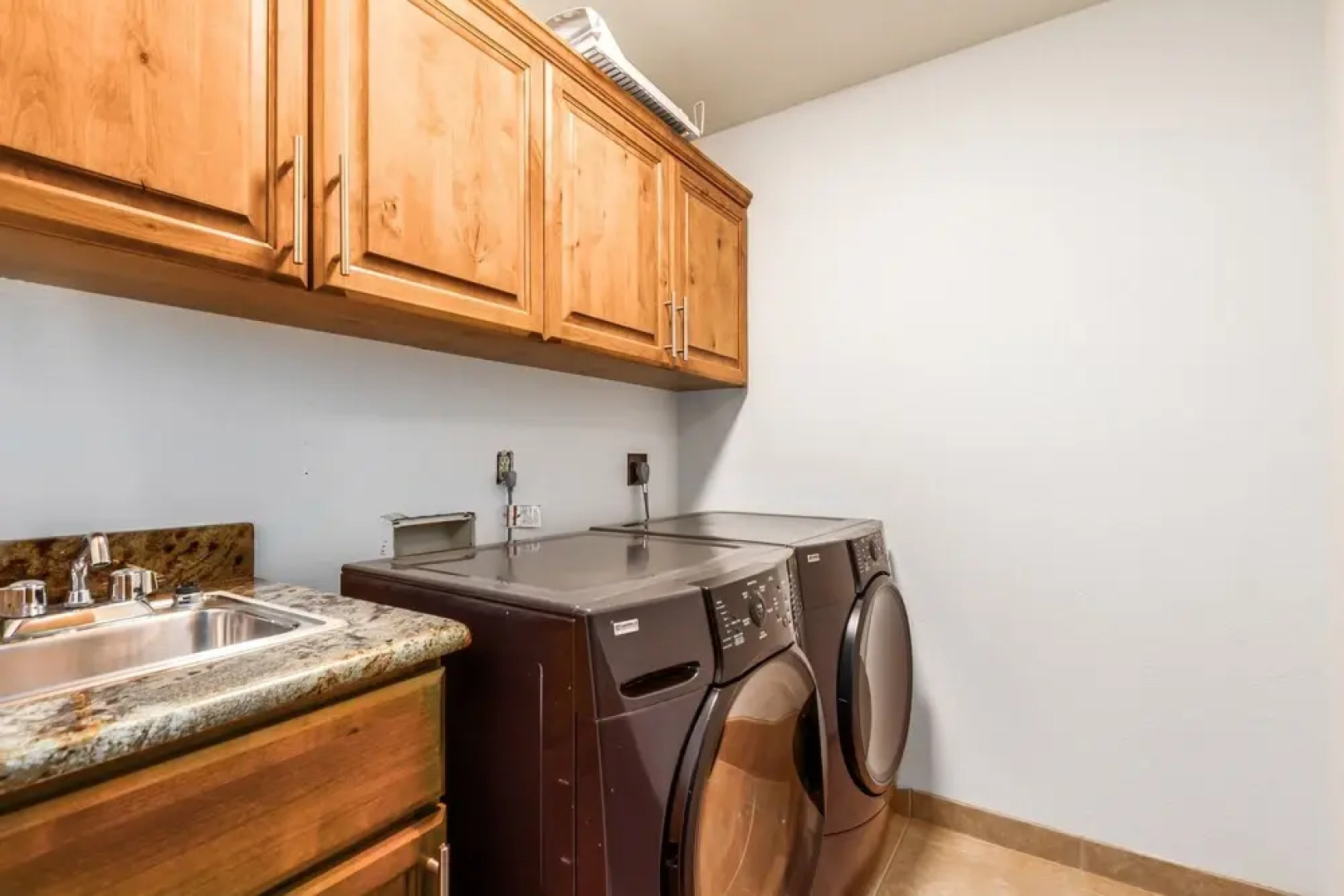 Ridgeway Fountain Hills 3 Bedroom Home by RedAwning