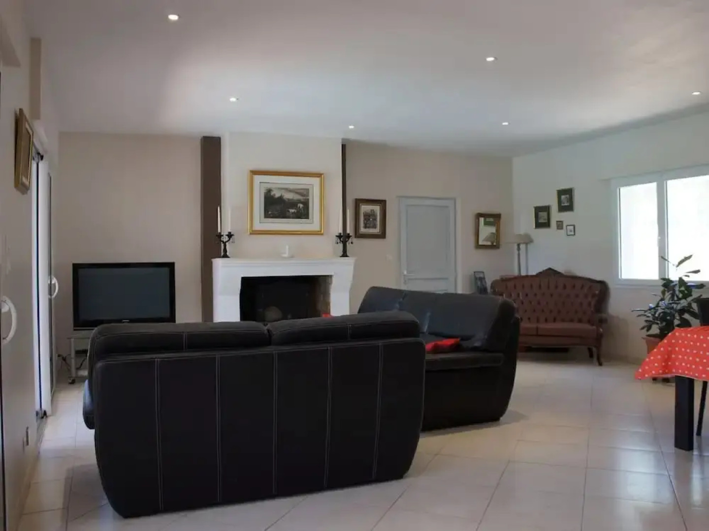 Beautiful Holiday Home in Cotignac France With Swimming Pool