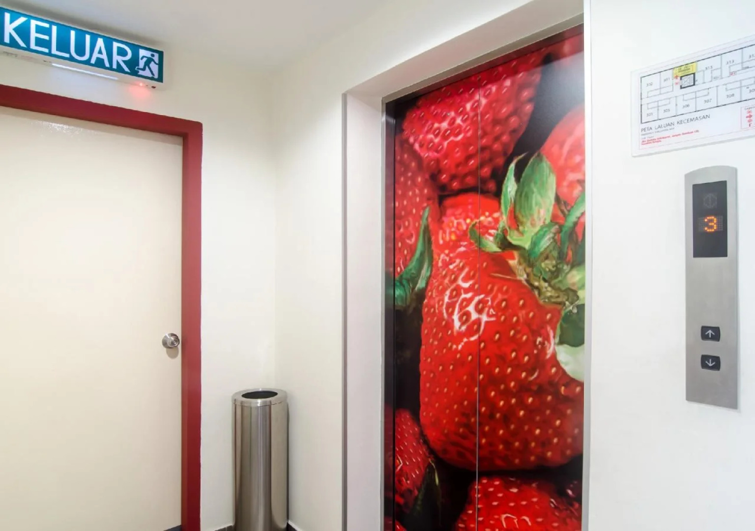 Hotel Strawberry Fields