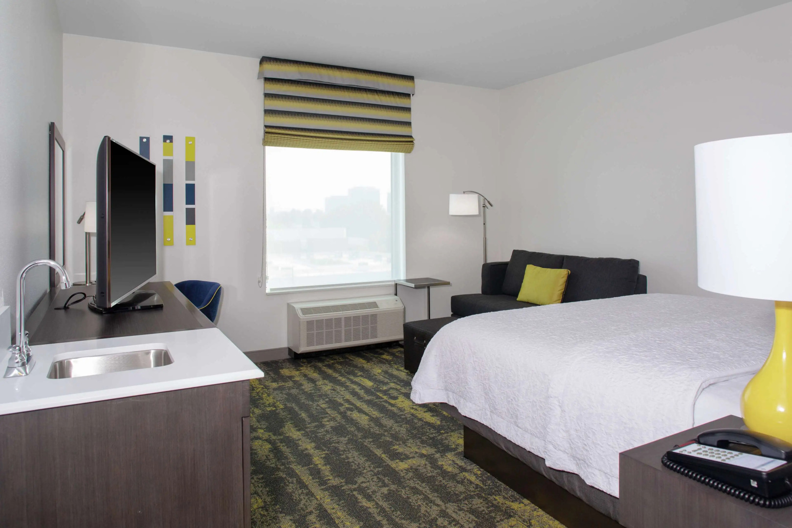 Hampton Inn & Suites Irvine-Orange County Airport