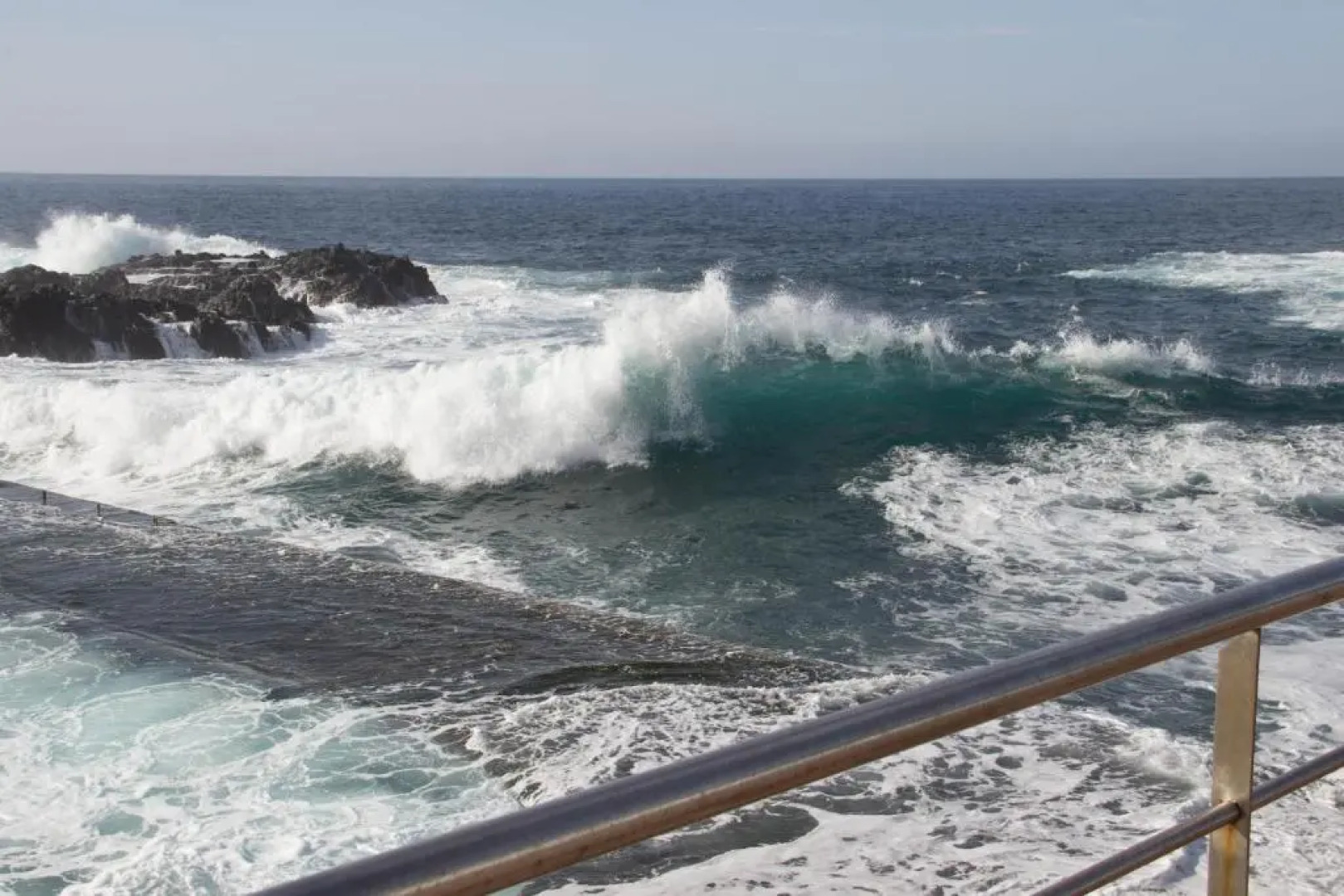 Acogedor apartamento con vista al mar.