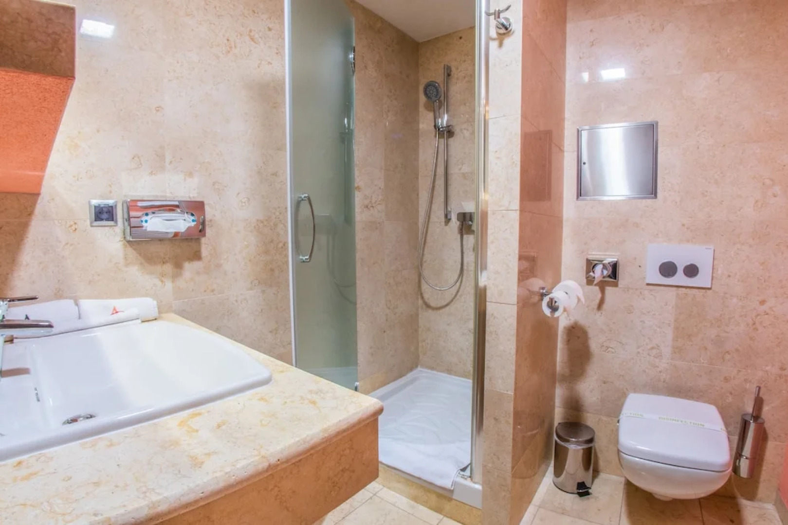 Alexandra Business Hotel