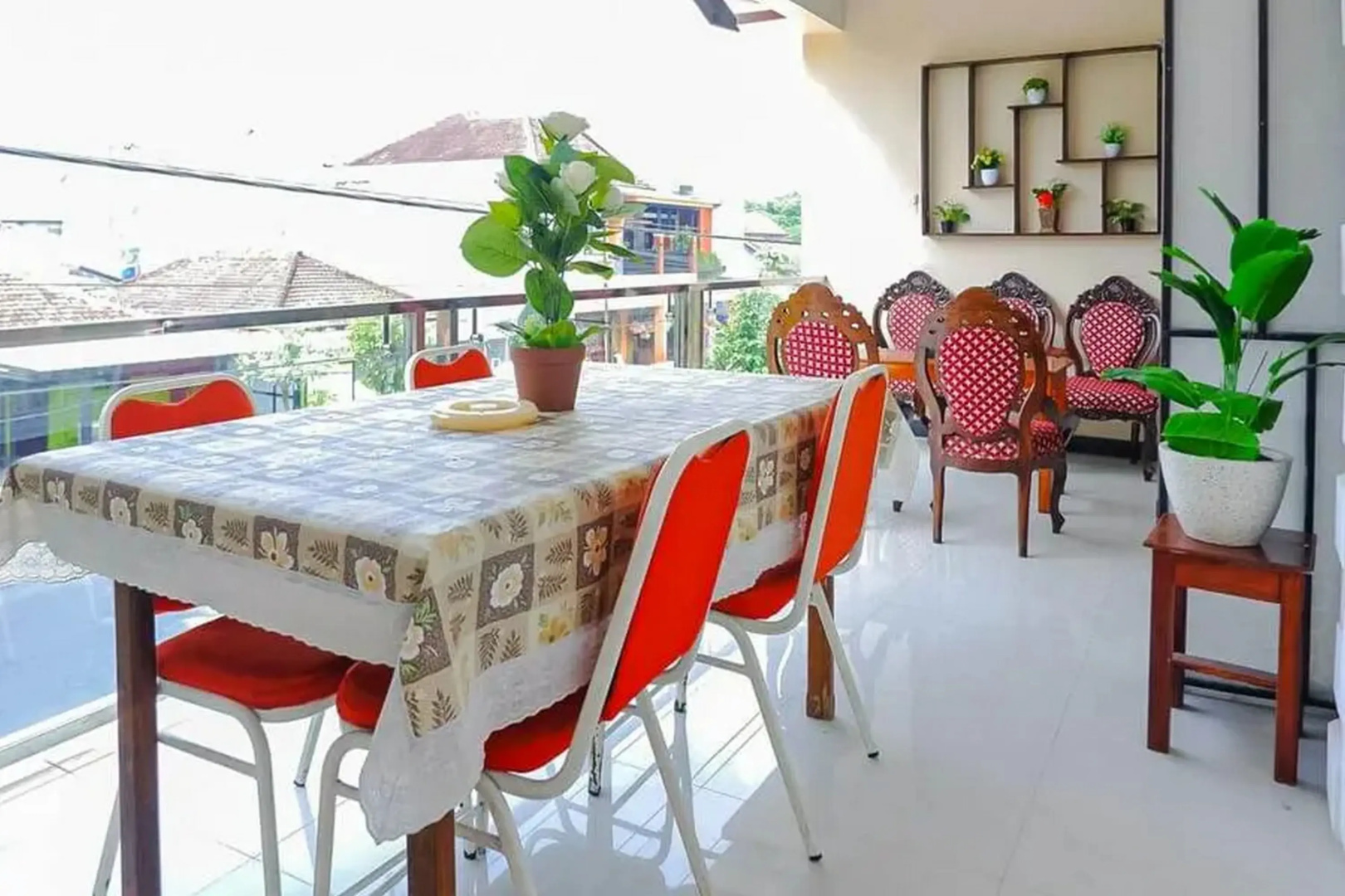 RedDoorz near Kampung Inggris Pare