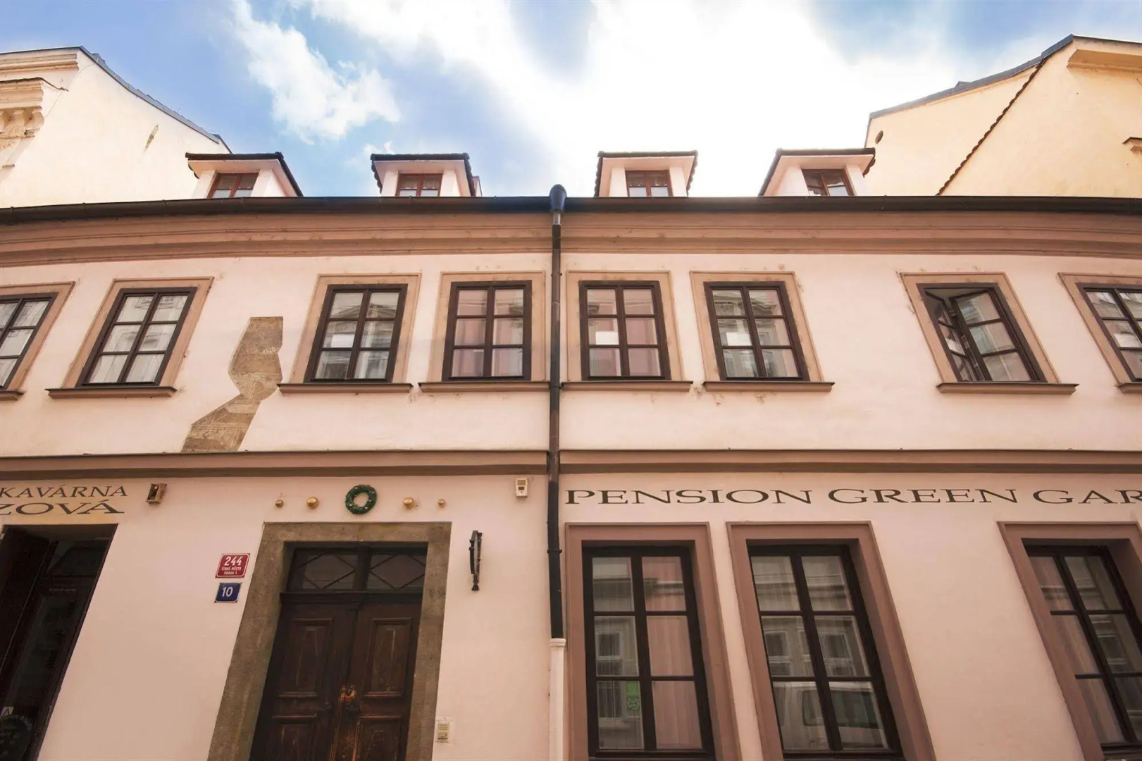 The Green Garland Pension