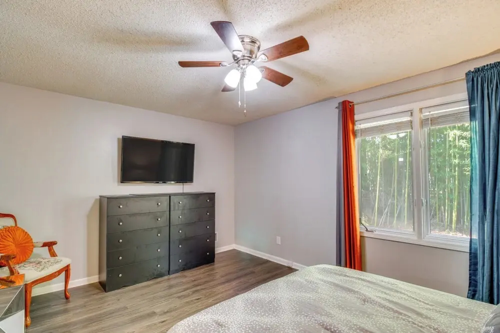 Easy Access to I-77 & I-20: Columbia Duplex!