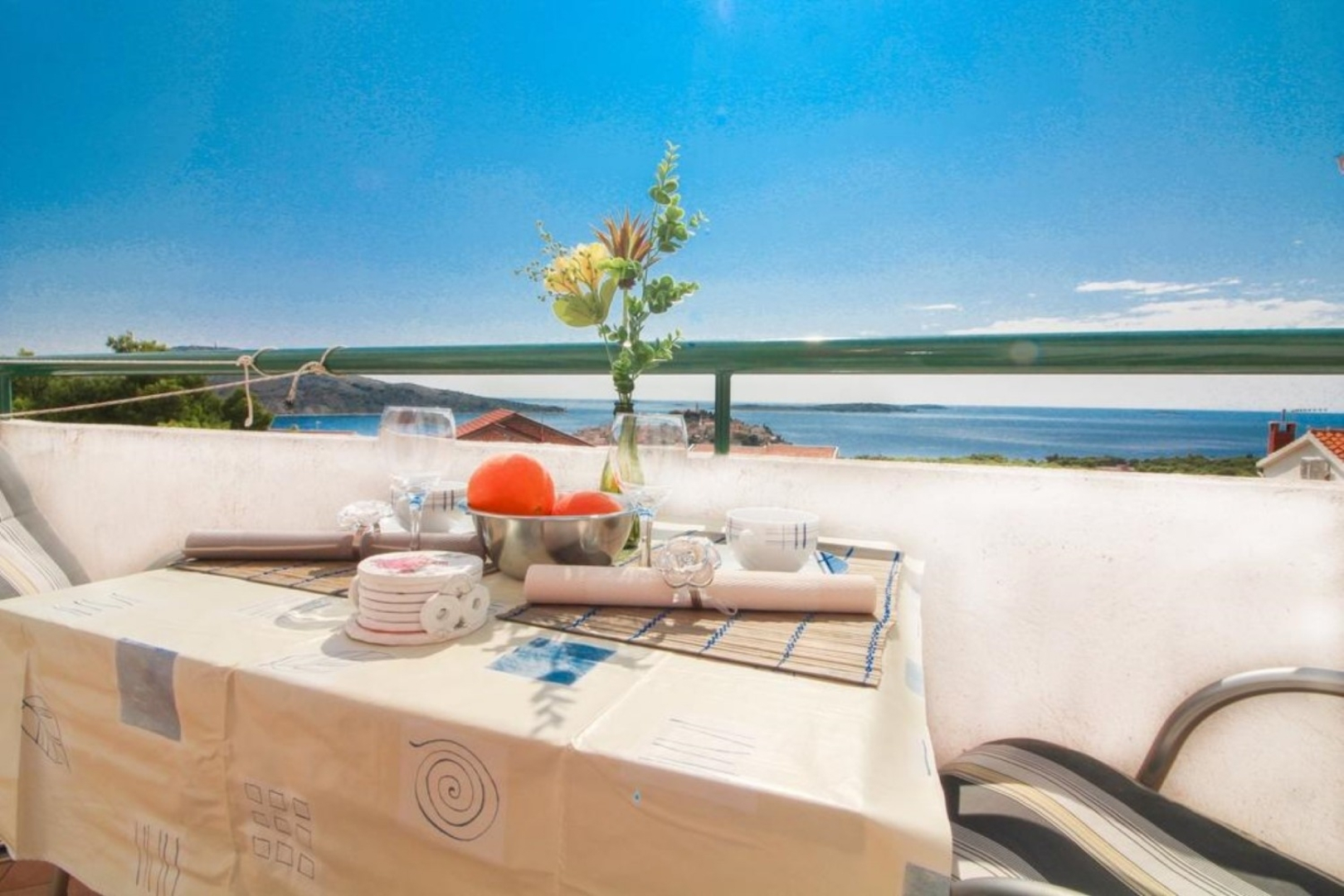 Apartment Šara - free parking A2 Primosten, Riviera Sibenik