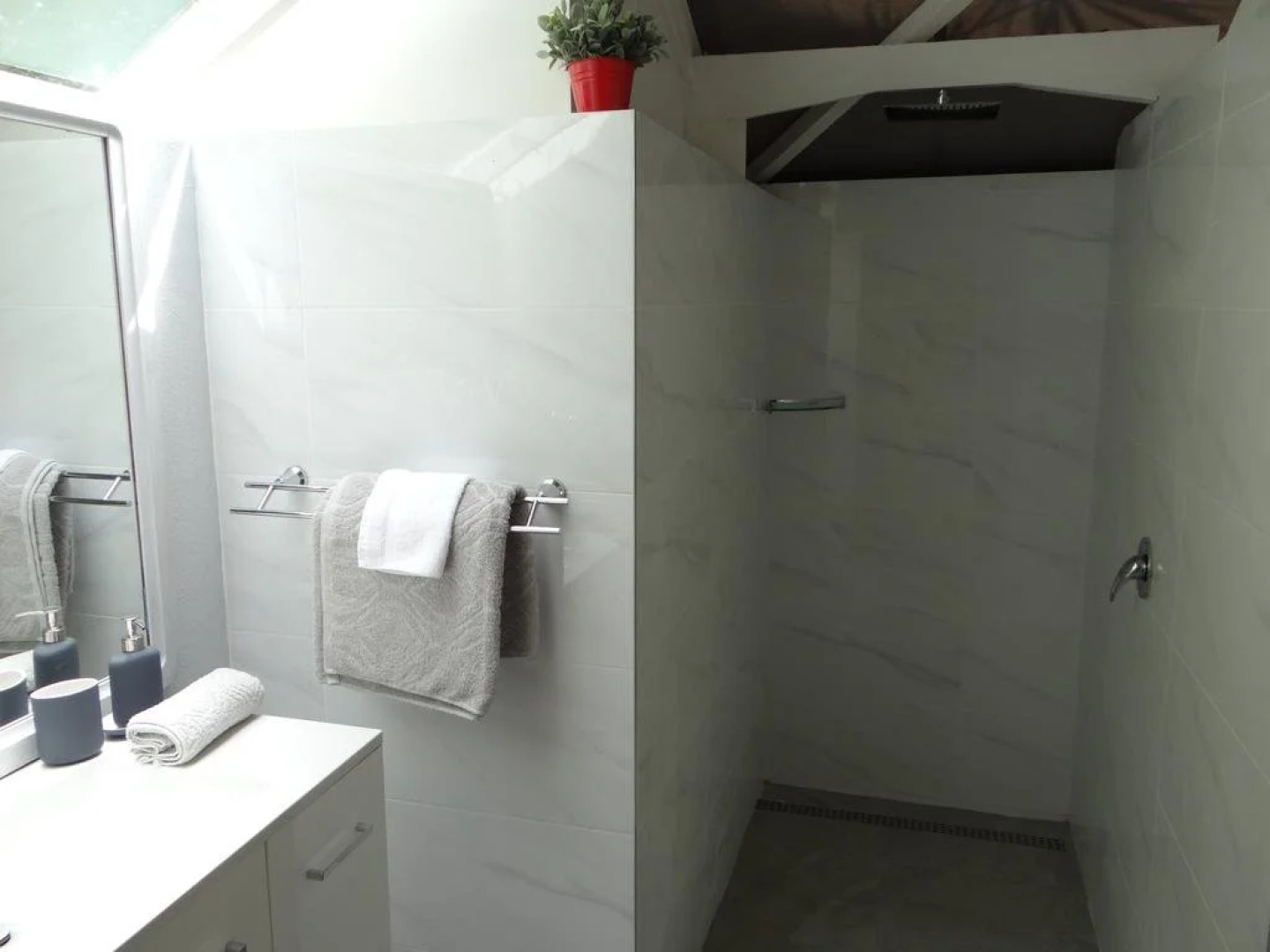 Eumundi Yacht Club B&B