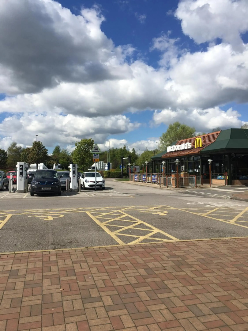 Warrington M6 Motel J20/M6 Lymm Services