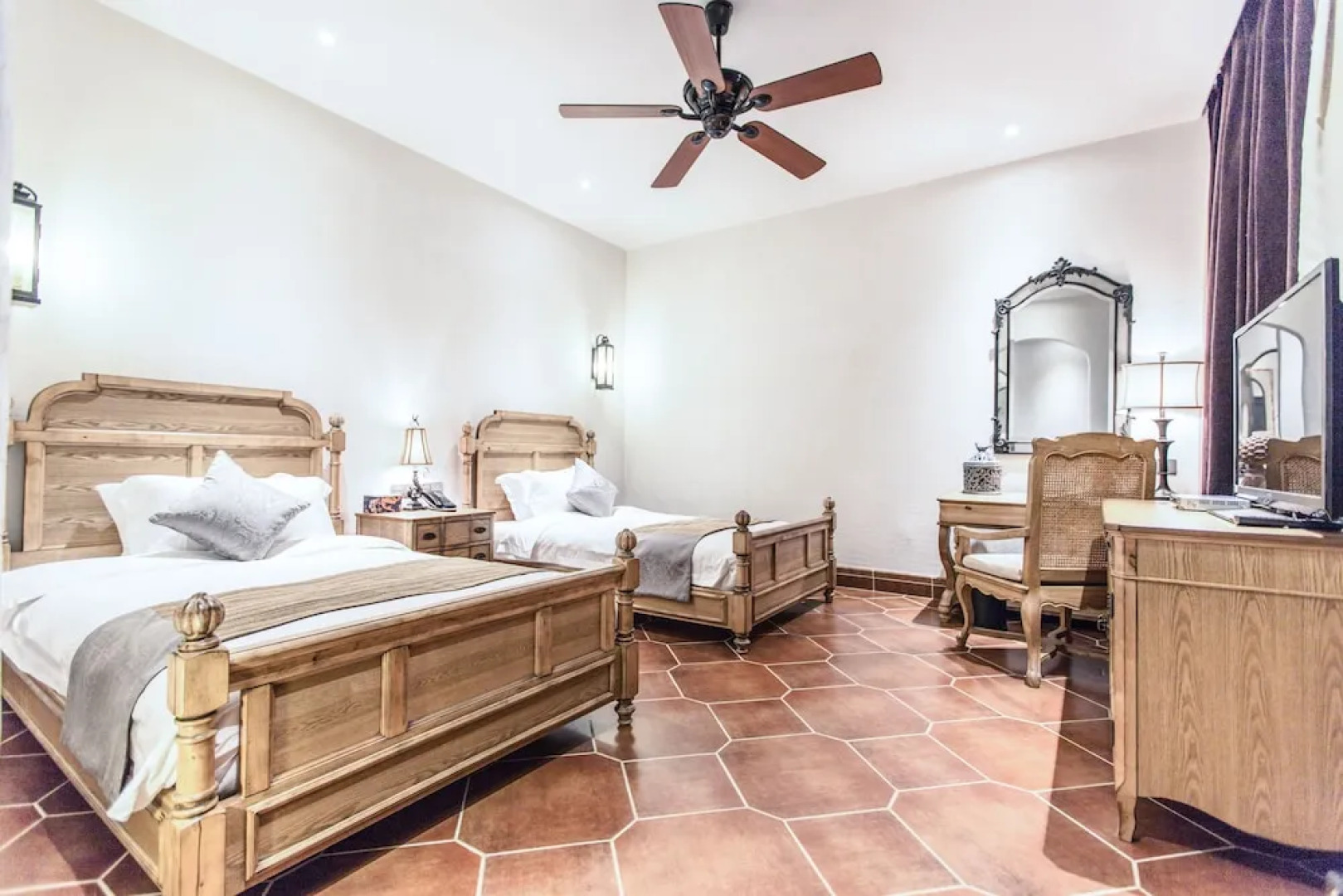 Hainan Xikang Wellness & Resorts