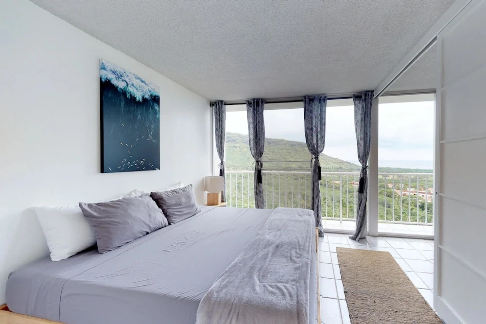 Makaha Valley Towers