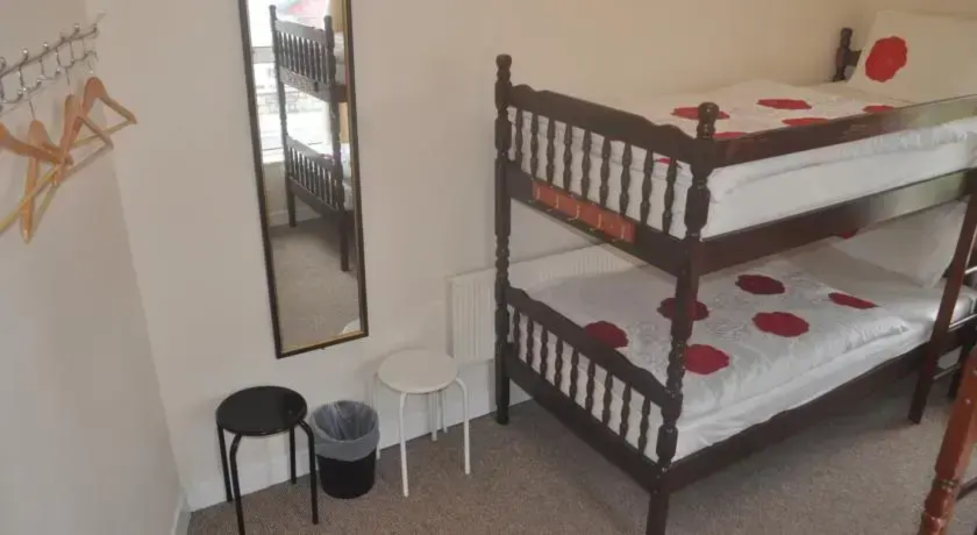 Strandhill Hostel & Surf School