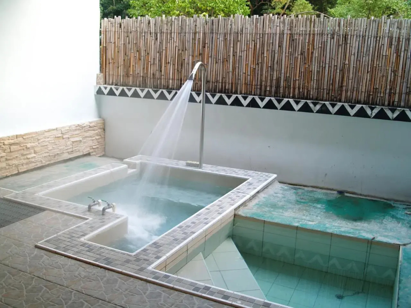 Dainty Spa Hotel
