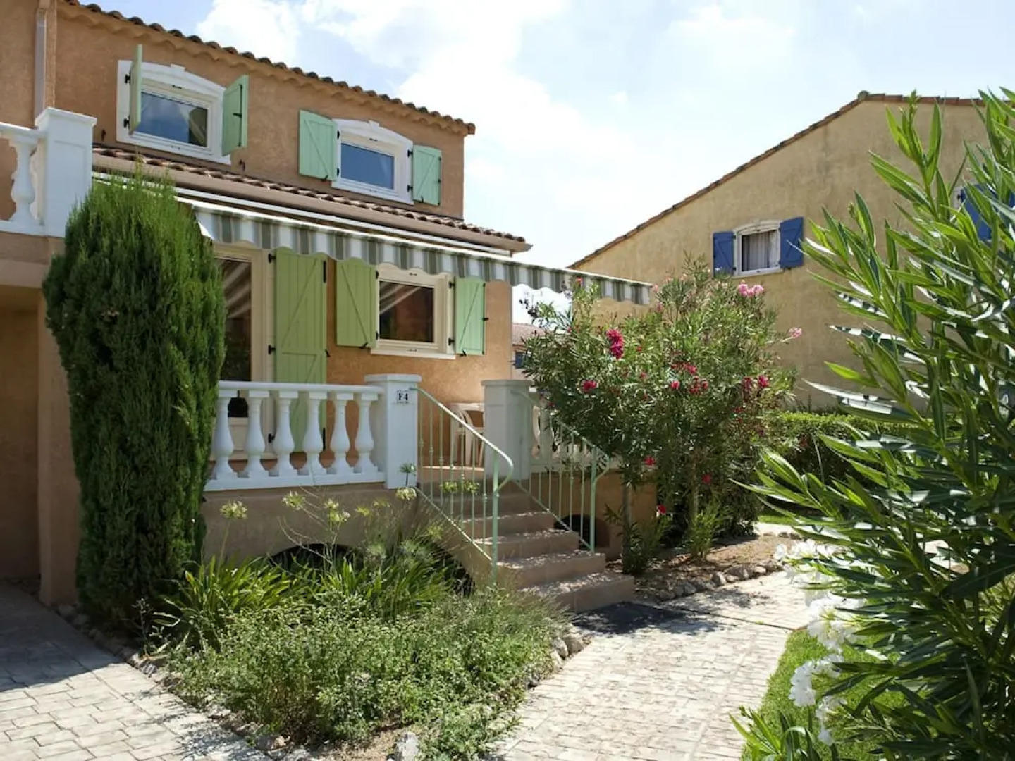 Provencal Villa With Dishwasher, 1km From Nice Town Vidauban