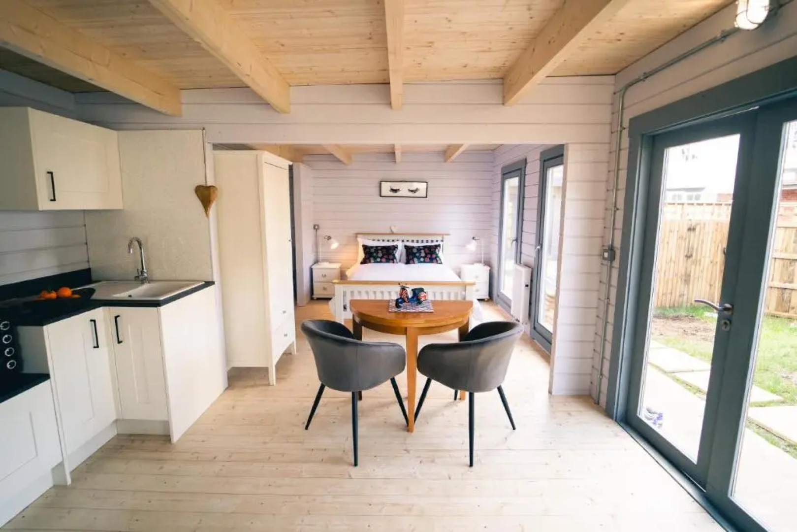 The Snug, Cromer, a short walk to the beach.