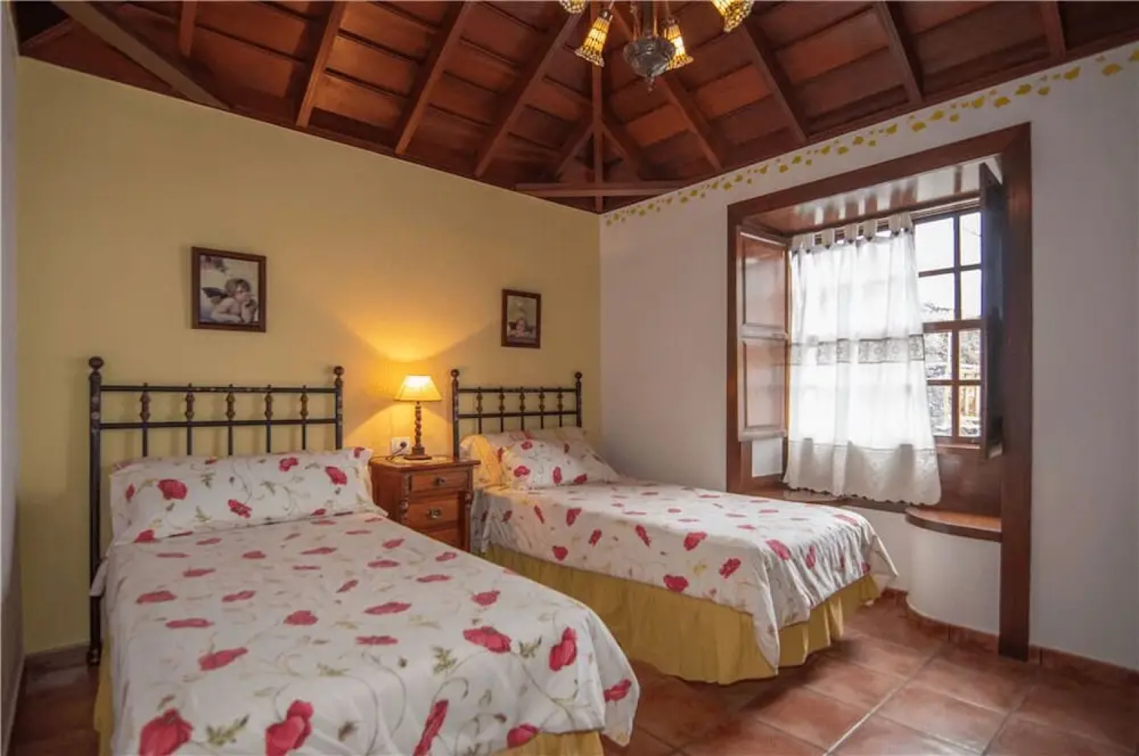 Casa Rural con Piscina Compartida en Mazo