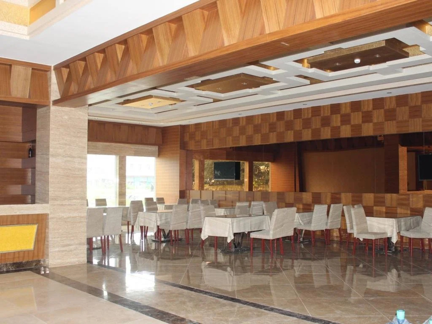 Xinte Hengtai Hotel