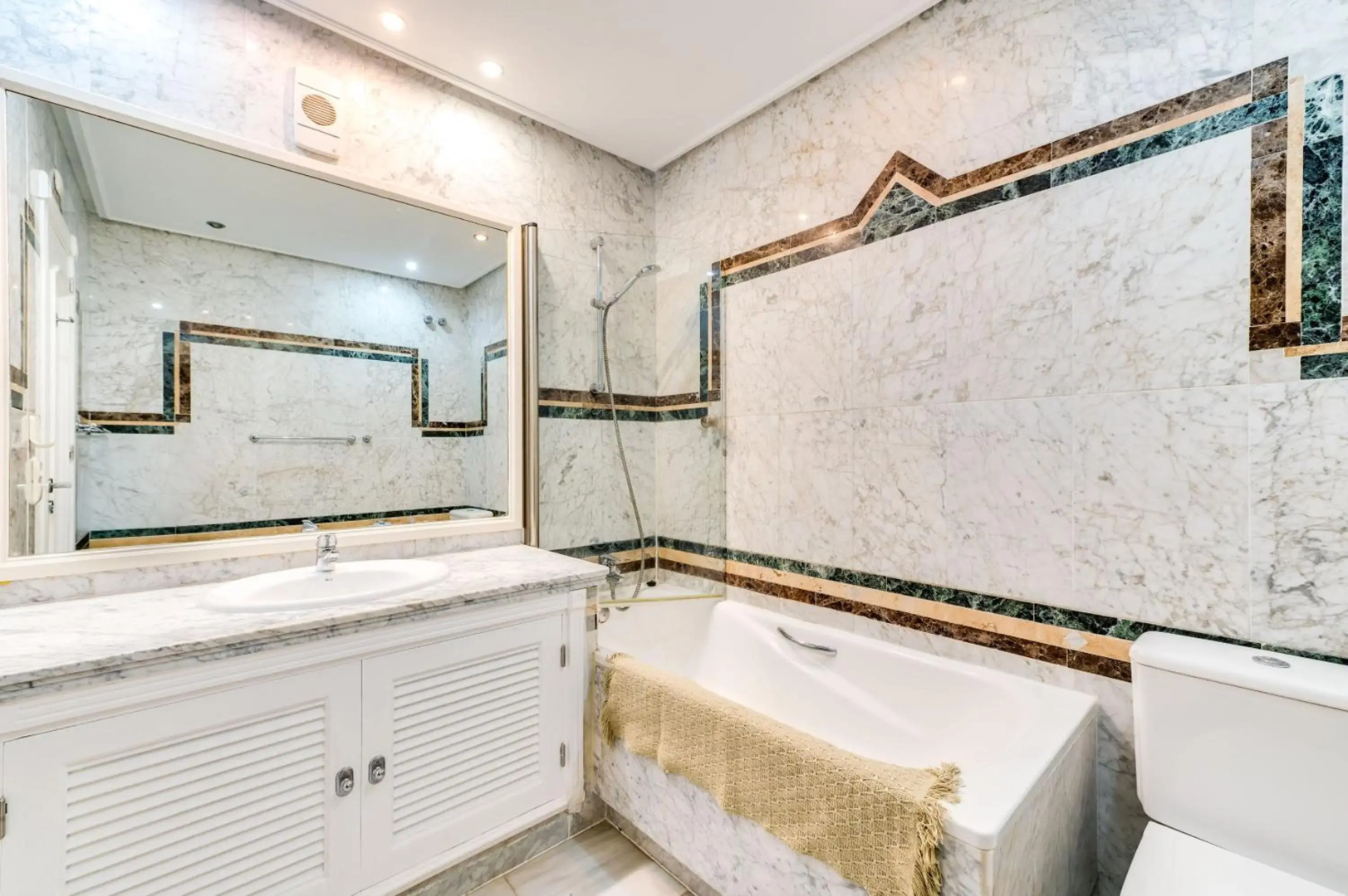 Dominion Beach Apartment