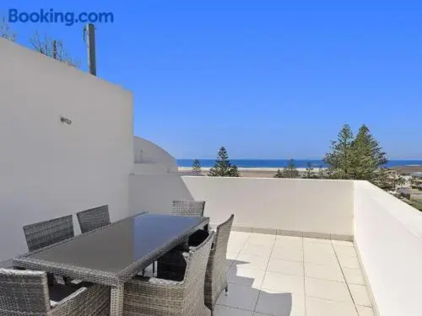 Coast Luxury Apartment 21