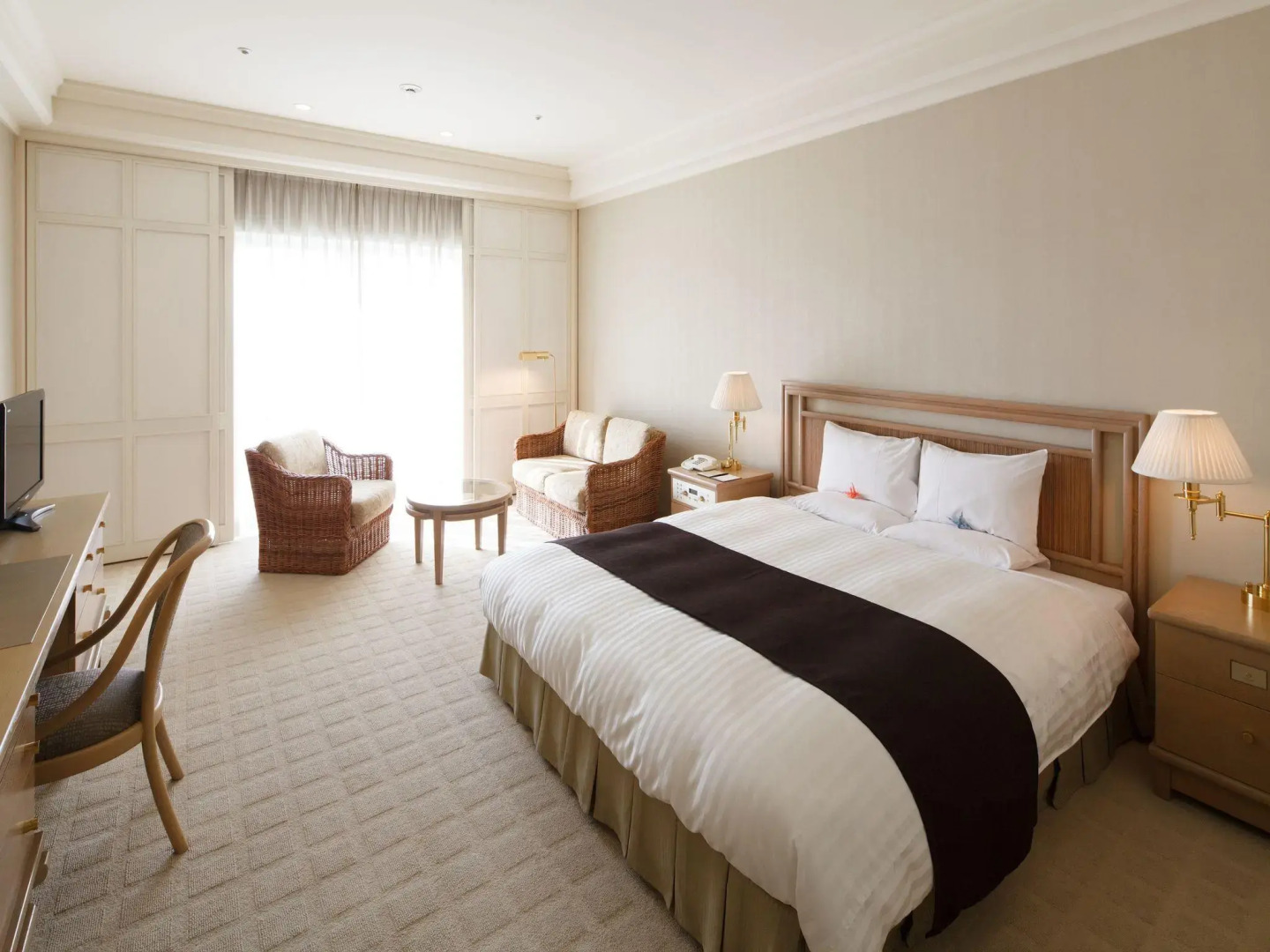 Okura Akademia Park Hotel