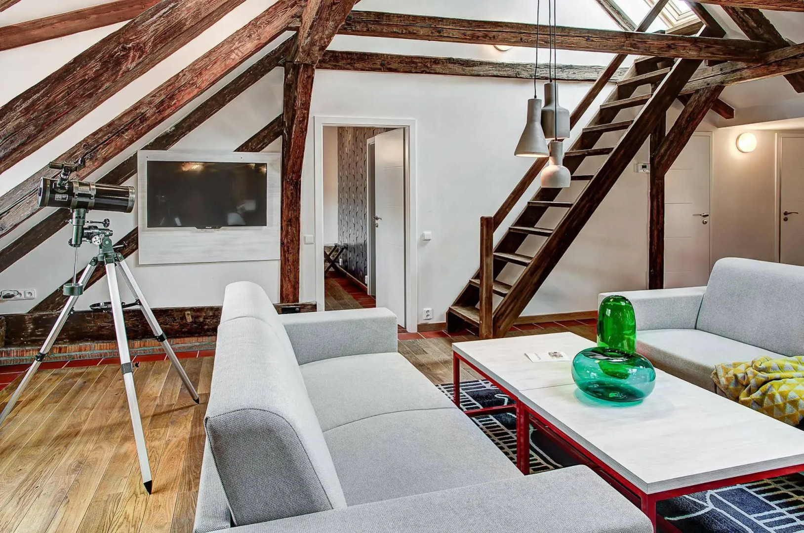 4 Arts Apartments by Adrez Living