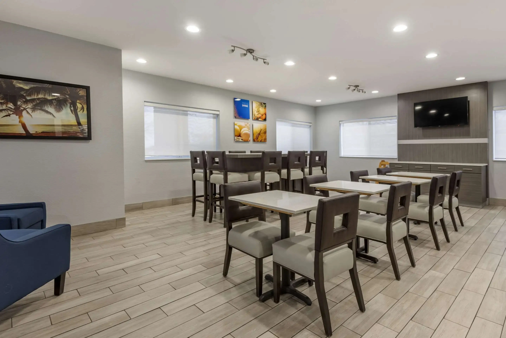 Comfort Inn & Suites Liverpool - Syracuse