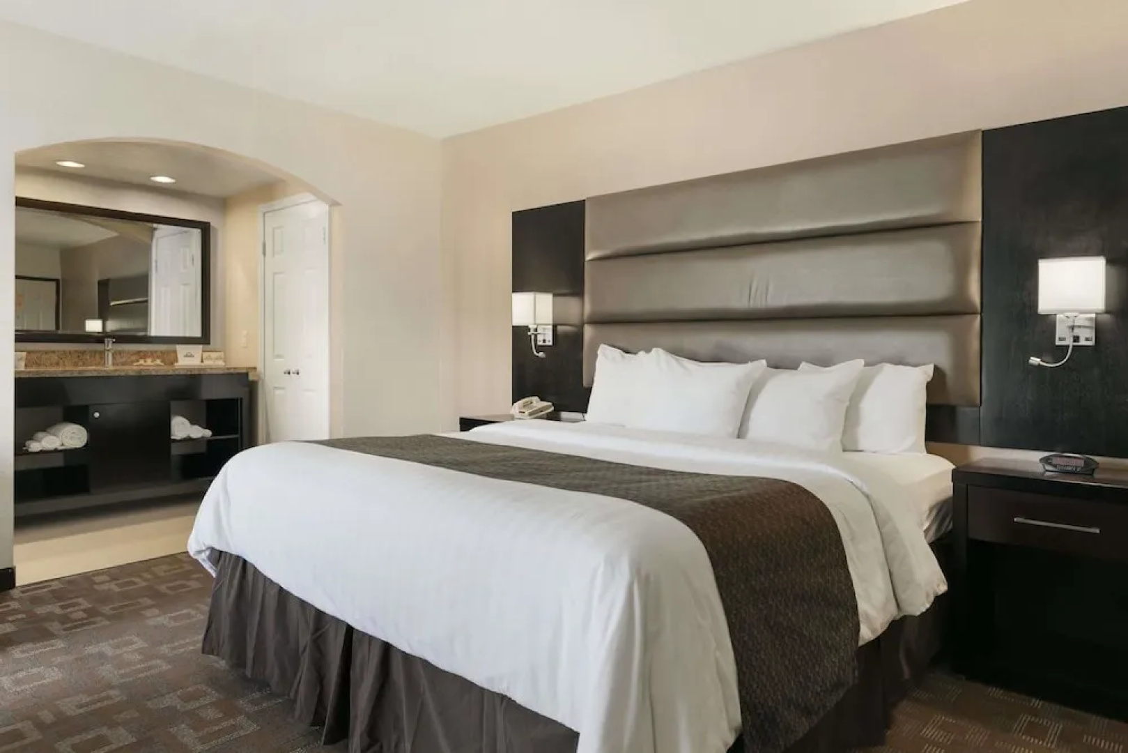 Days Inn By Wyndham Downey