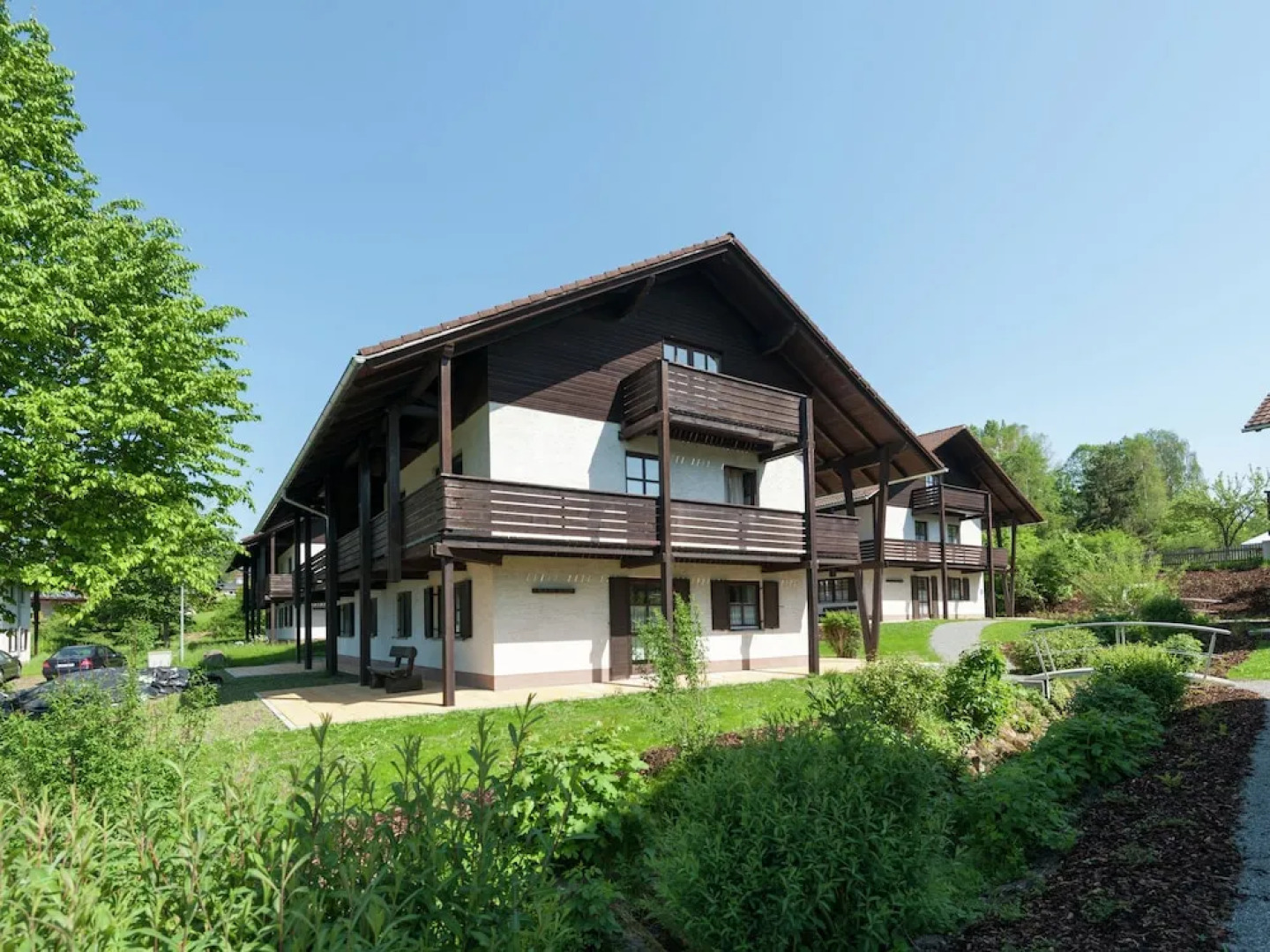 Apartment With Balcony and Oven, at a Nature Reserve Area