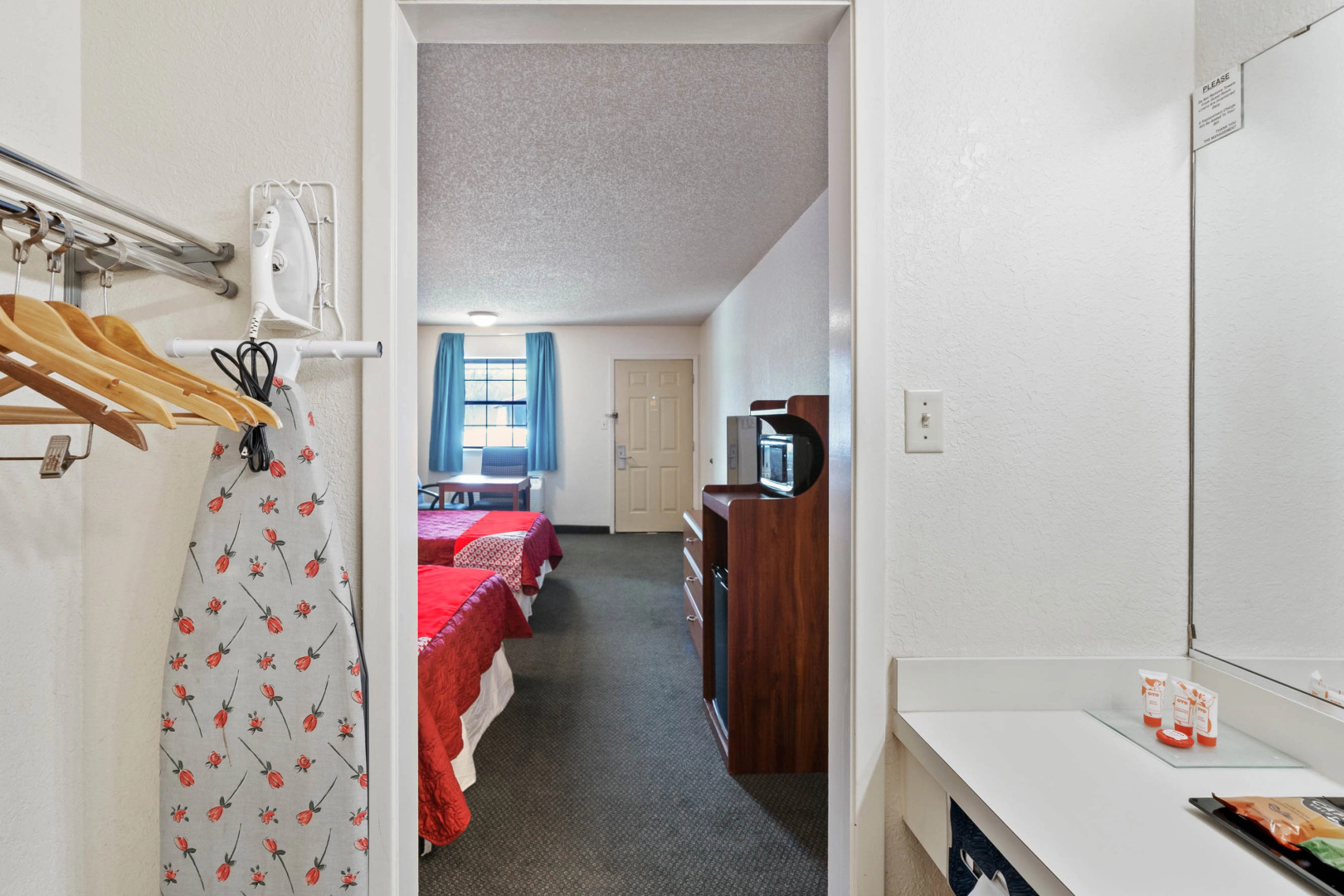 Segovia Lodge Junction TX I -10