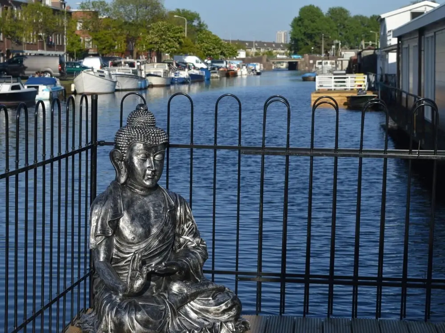Beautiful Houseboat With Terrace, Jacuzzi