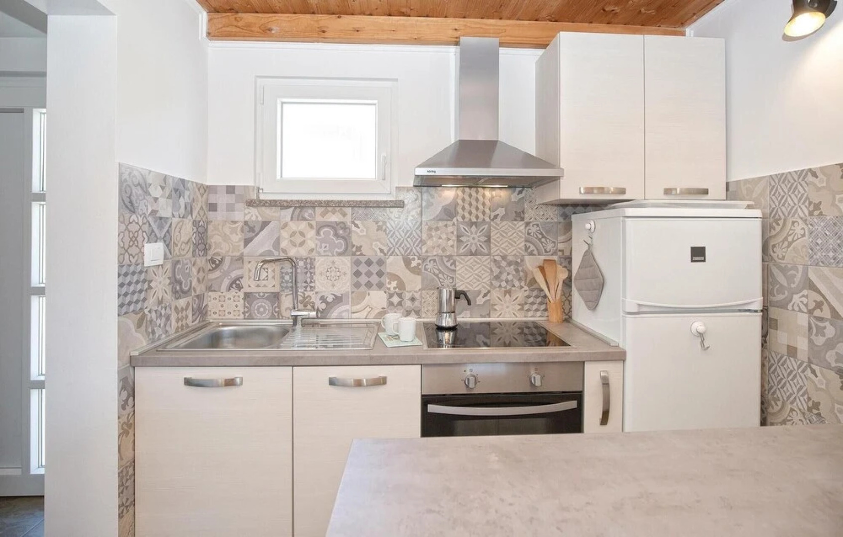 Amazing Home in Koromacno With Wifi and 2 Bedrooms