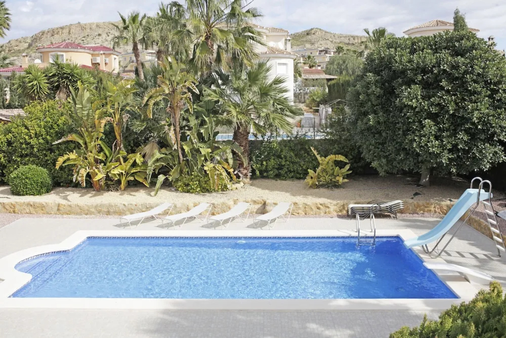 Amazing Villa with Swimming Pool