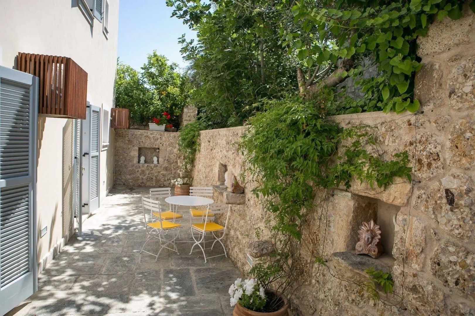 Villa Nika spetses Hotel