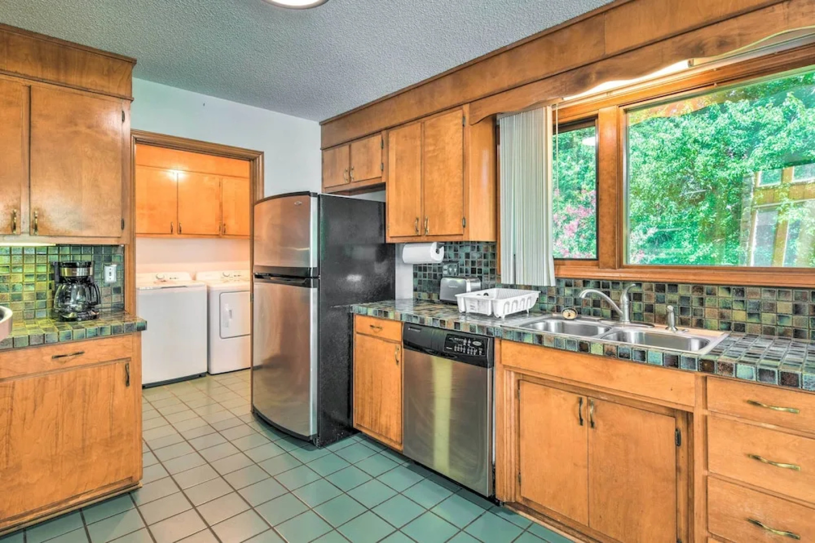 Quaint Lake Norman Home w/ Boat Dock + Grill!