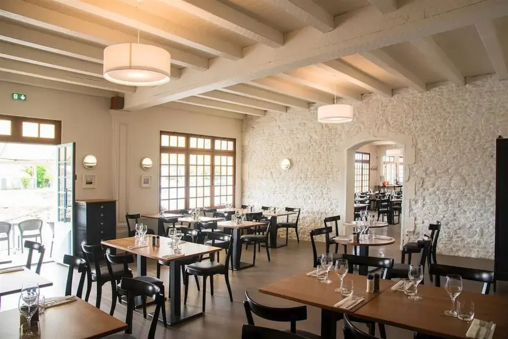 Les Bains Boyardville Hotel Et Restaurant