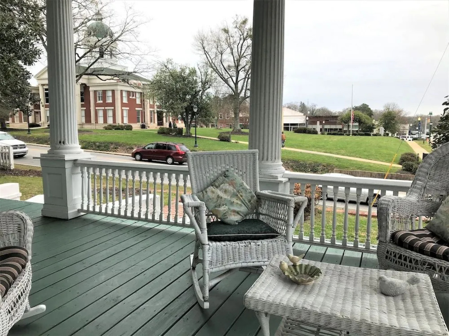 The Simmons-Bond Inn