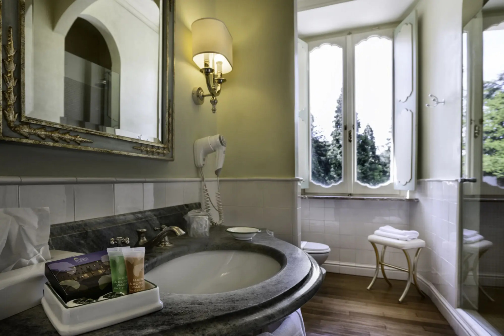 Posta Donini 1579 UNA Esperienze