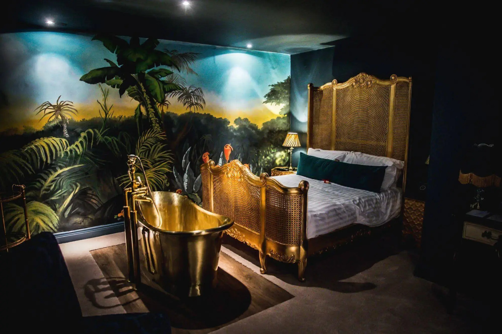 Le Petit Chateau & William de Percy