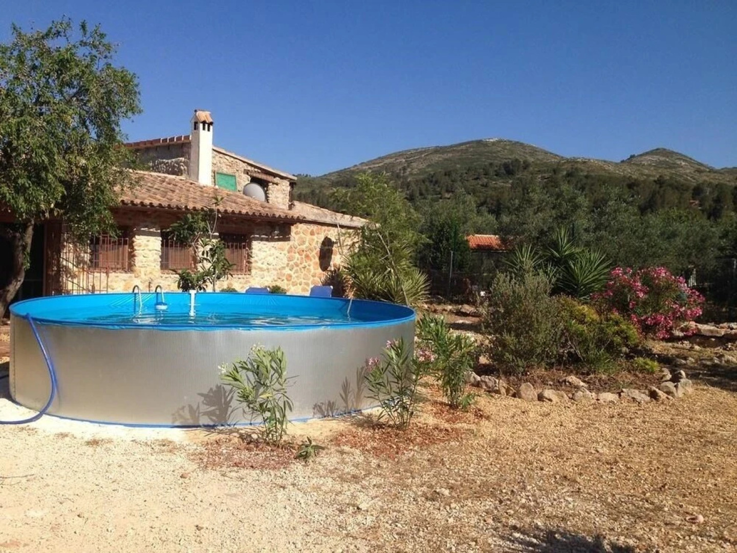 Casitas Gorgos - Monty's