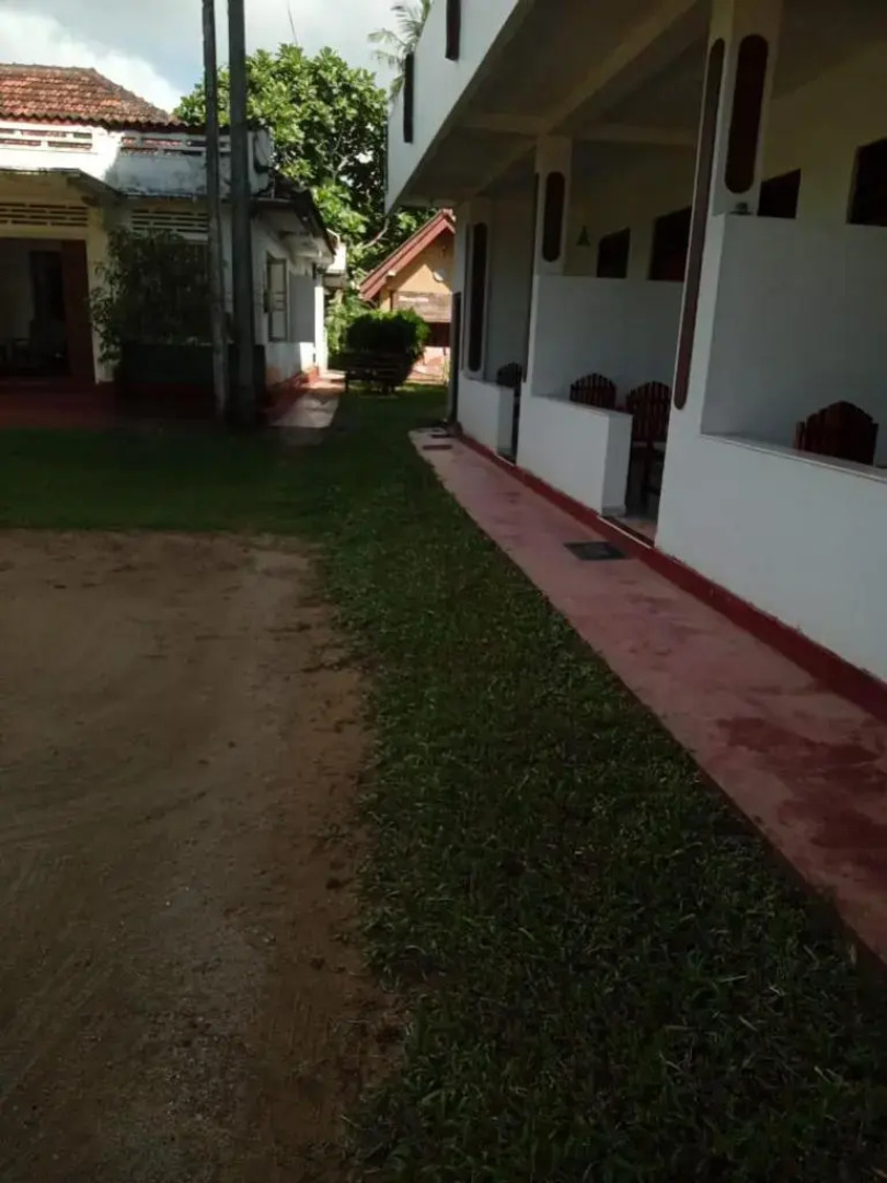 Relax Holiday Home & Tatyana House, Midigama