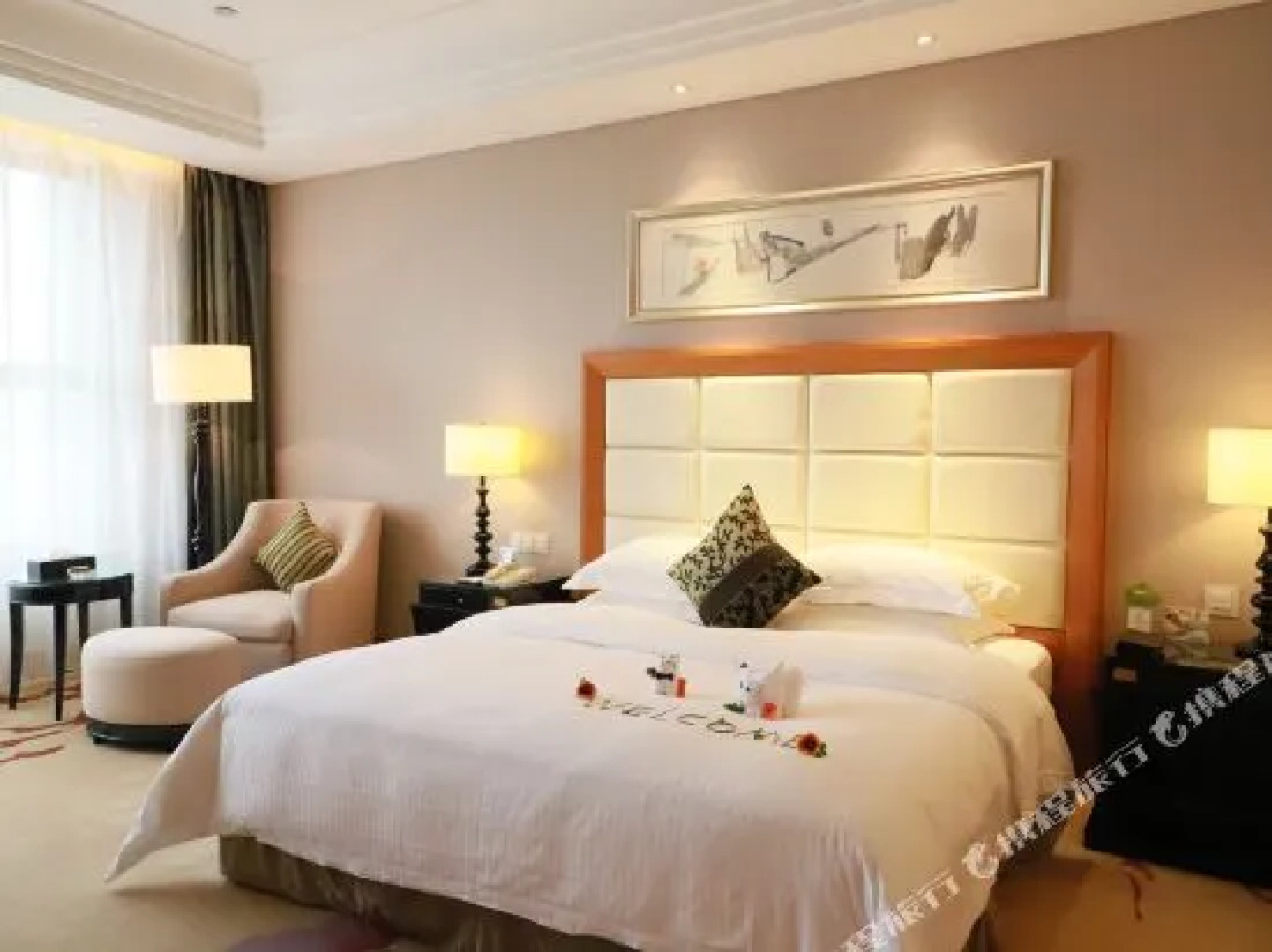 Xinyang Jin Jiang International Hotel