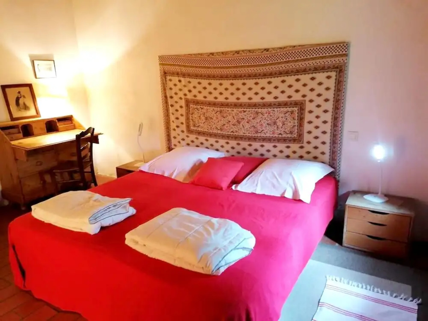 House With 4 Bedrooms in Laudun-l'ardoise, With Wonderful City View, Furnished Garden and Wifi