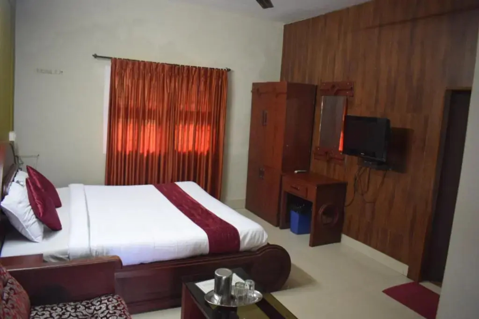Caveri Residency