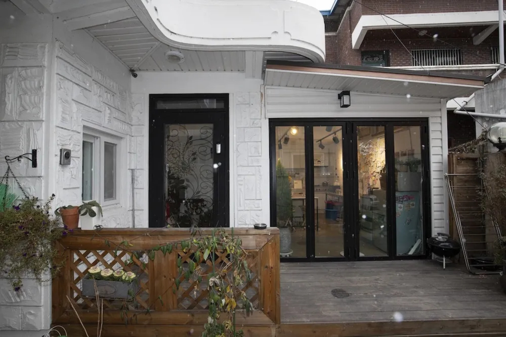 Haru The Guesthouse Hostel