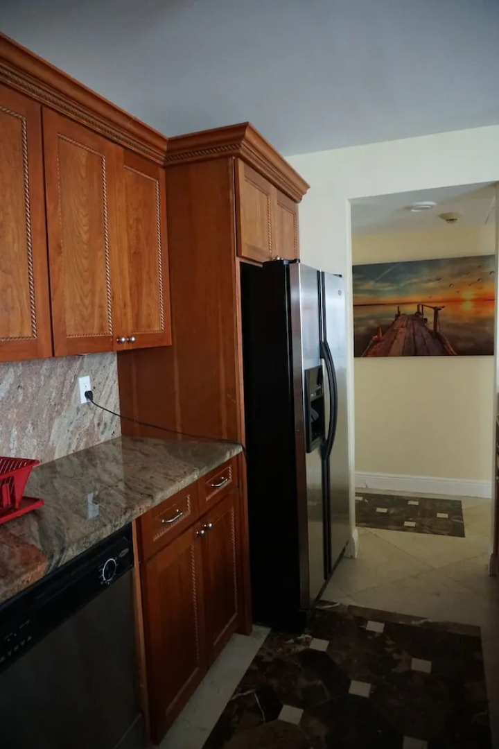 Collins Avenue Apartment