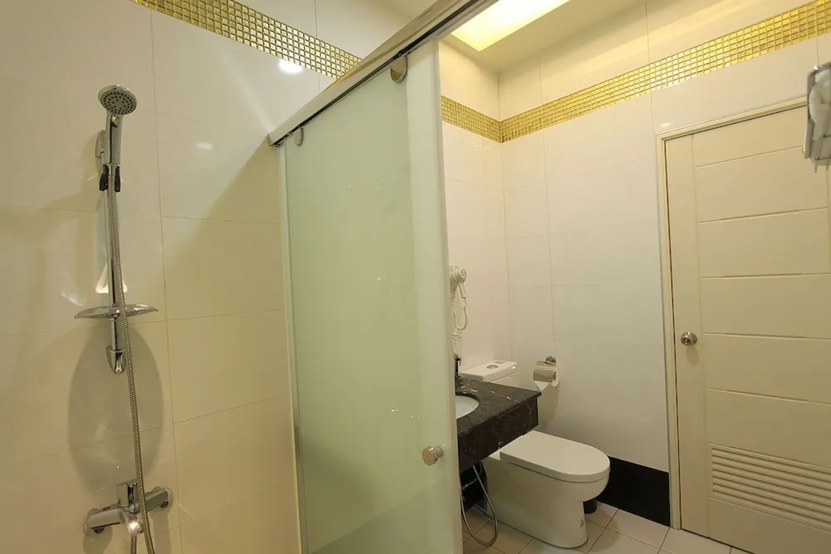 Bravo Ling Jing Hotel